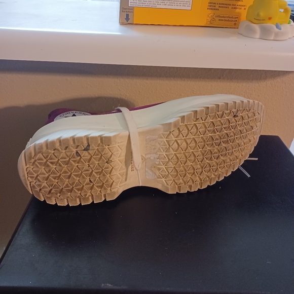 Converse - Picture 4 of 5